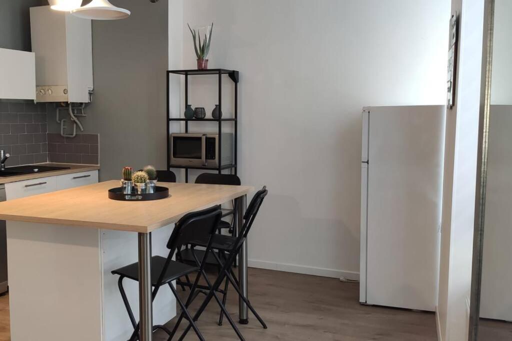 דירות סן-אטיין Logement 5 Personnes Proche Cv Et Parking Prive מראה חיצוני תמונה